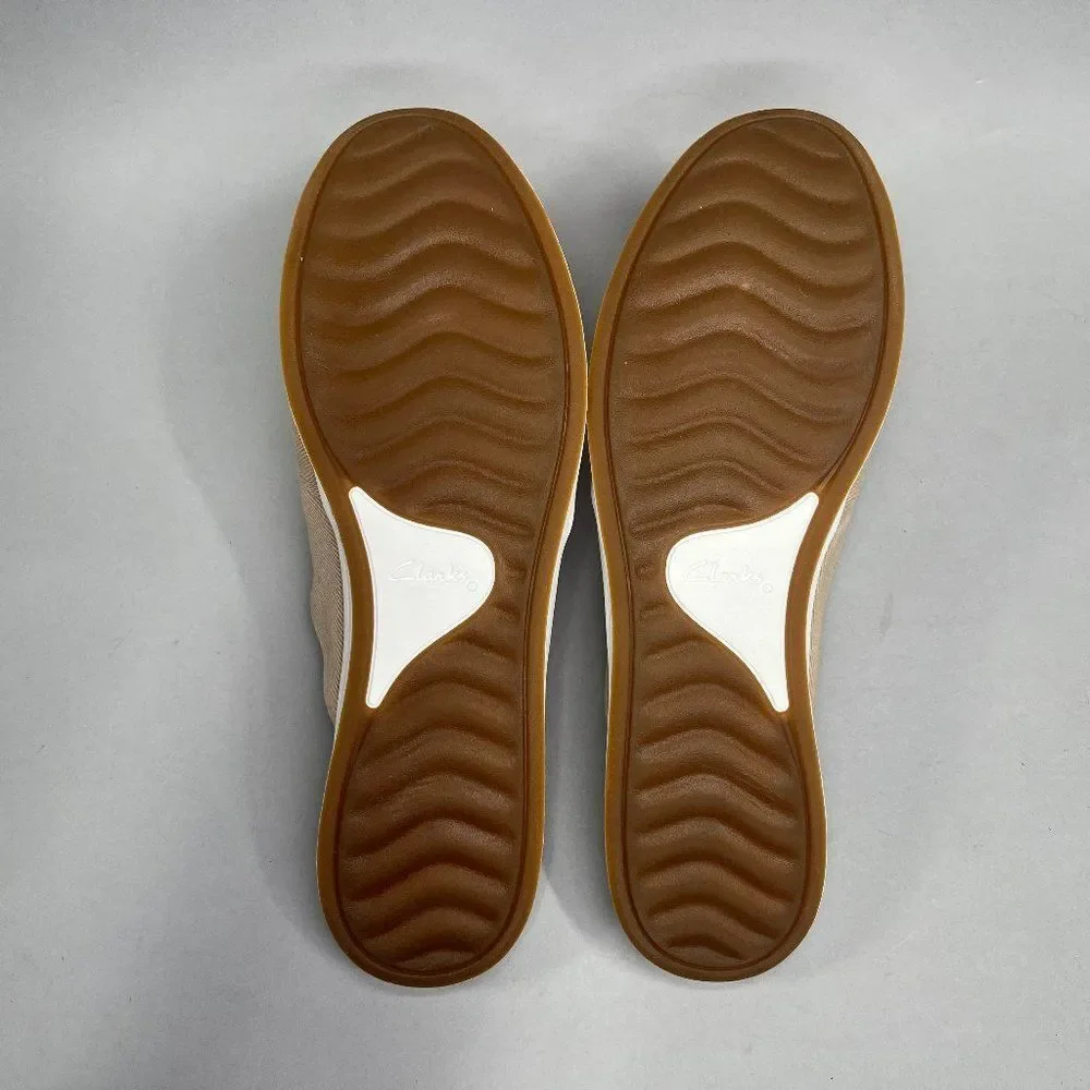 Clarks Women's Size 12 Cloudsteppers Mules_8